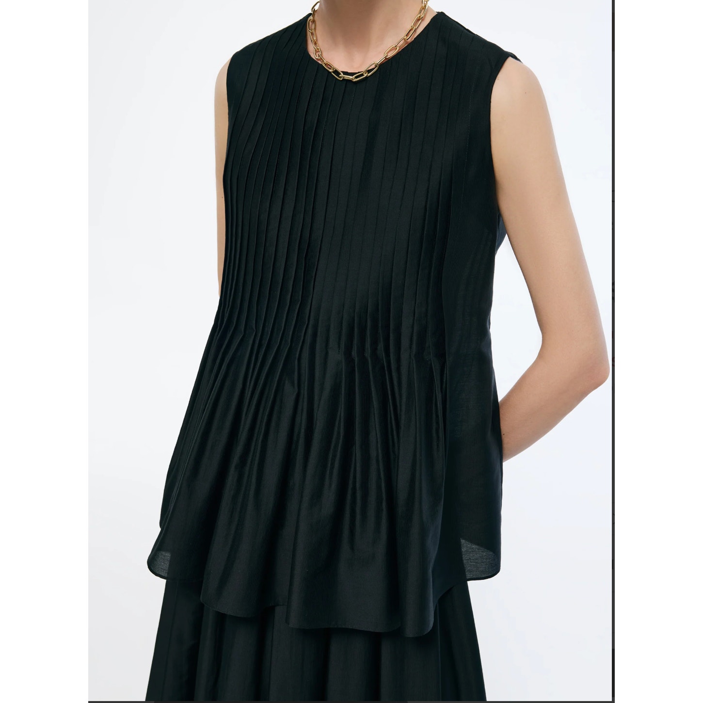 Nwt Tencel Blend Ruffle Hem Pleated Tank Top And A-Line Skirt Two-Piece Set Sz M — image 5 of 7